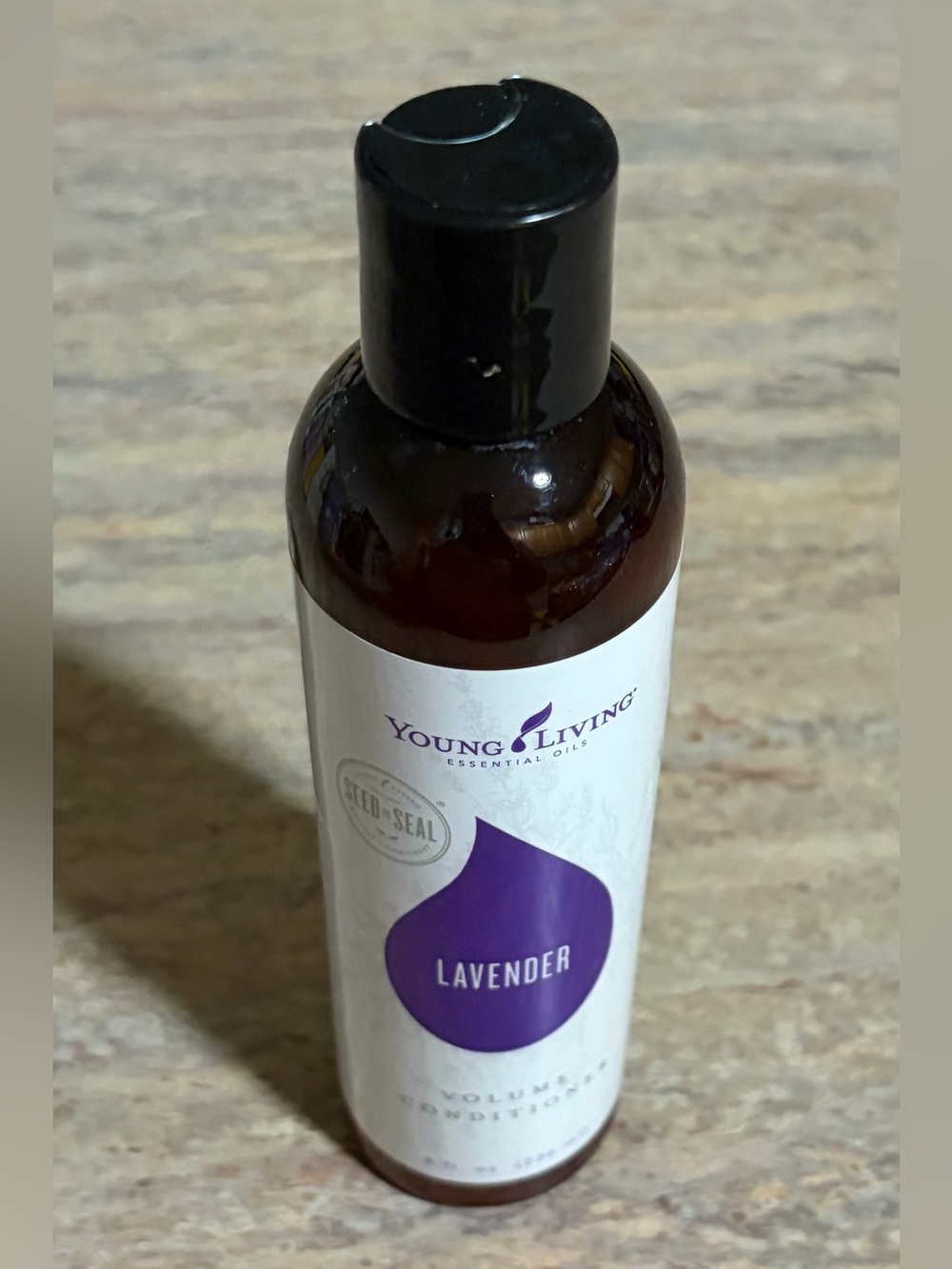Young Living Lavender Volume Conditioner - Purple & White